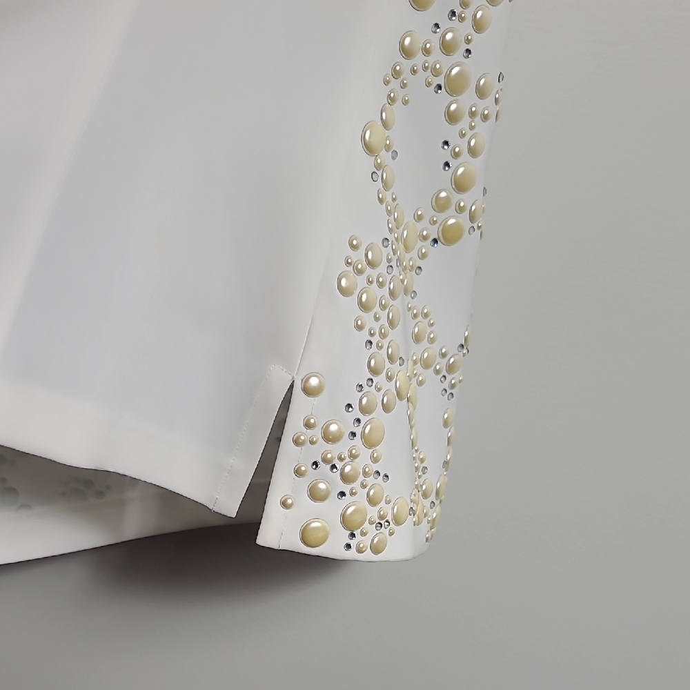 ST.JOHN Evening Ivory With Silver and Cream  Elegant Sleeveless Top Size 8 - Picture 15 of 16